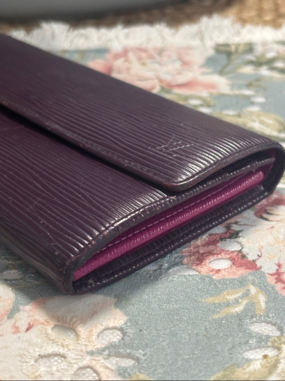 Louis Vuitton Plum Epi Leather Wallet w/COA - Picture 4 of 14